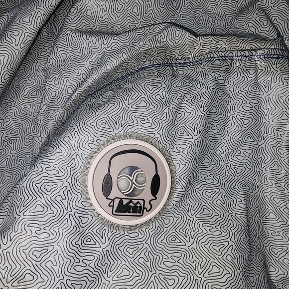 REI E1 Elements Jacket Kids Small (6-7) - Picture 6 of 9